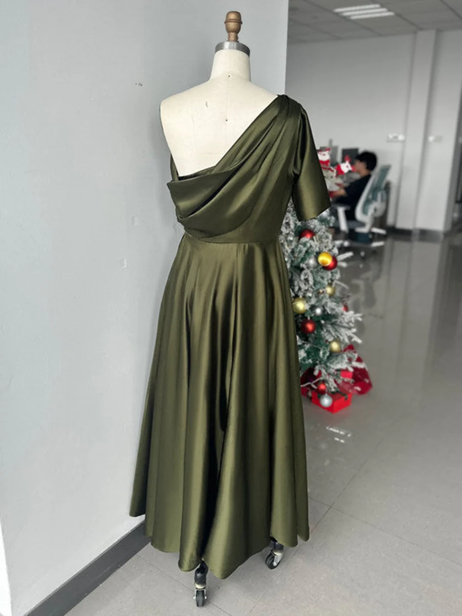 A-Line/Princess One-shoulder Half Sleeve Mother of the Bride Dresses with Ruffles - Image 2