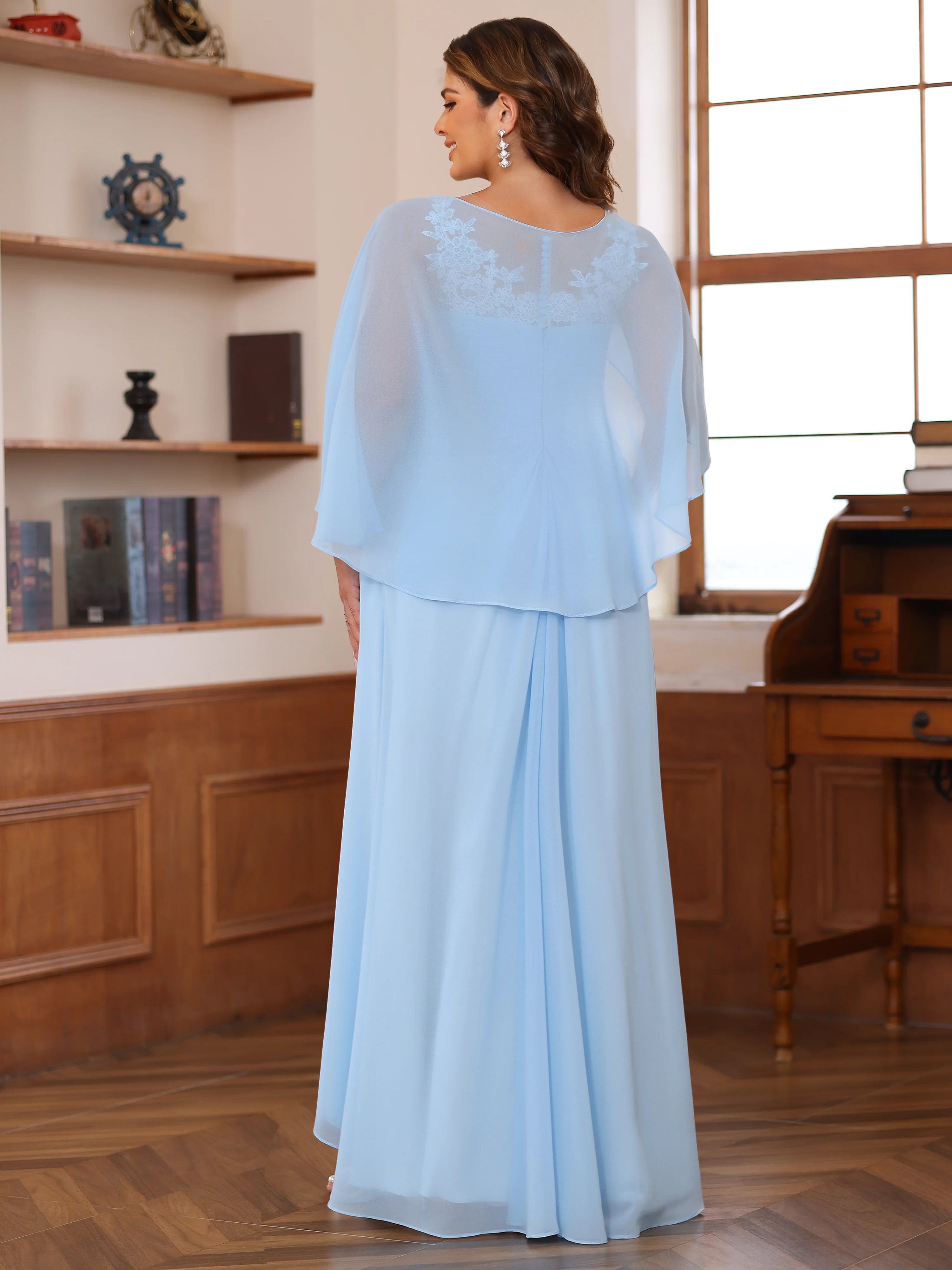 A-Line/Princess V-Neck Appliques Ruched Plus Size Mother of the Bride Dresses with Cape - Image 2
