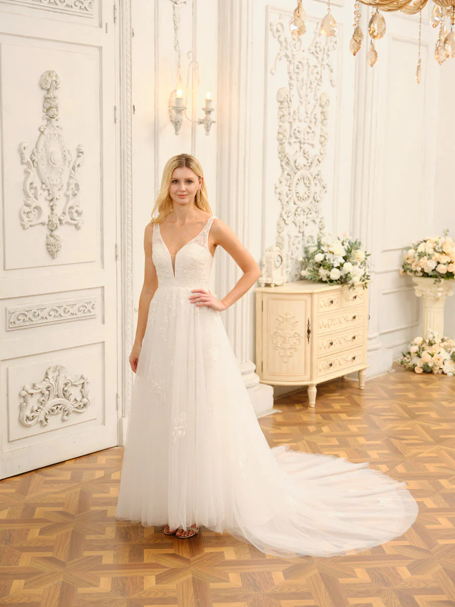 A-Line/Princess V-Neck Half Sleeves Long Wedding Dresses with Appliques - Image 6