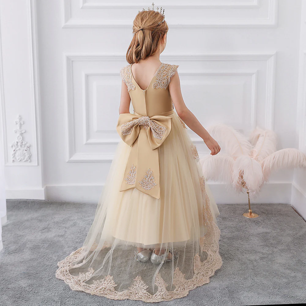 Ball Gown Scoop Sleeveless Flower Girl Dresses with Applique - Image 2