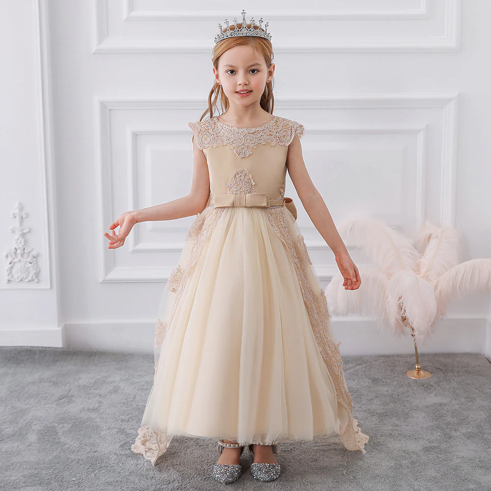 Ball Gown Scoop Sleeveless Flower Girl Dresses with Applique - Image 3
