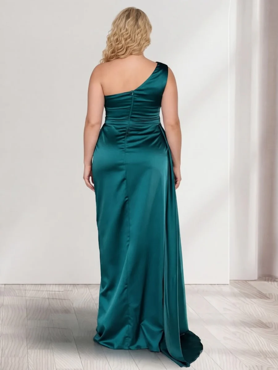 Sheath/Column One-Shoulder Sleeveless Ruched Plus Size Bridesmaid Dresses with Split Side - Image 2