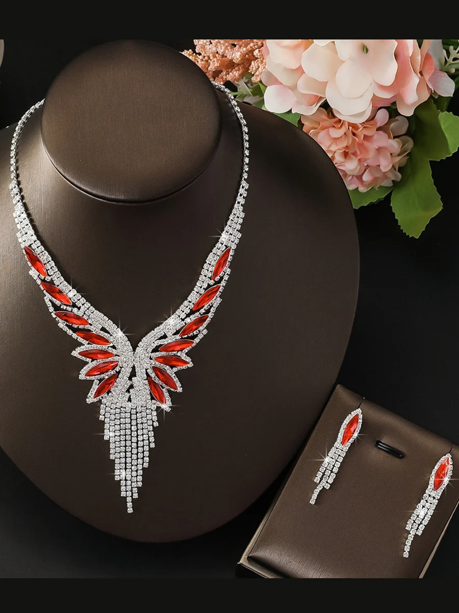 Women's Versatile Luxury Tassel Necklace and Earrings Jewelry Set - Image 8